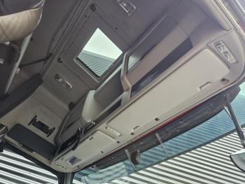 FH 16.700 GLOBE XXL 8x4 / 150T